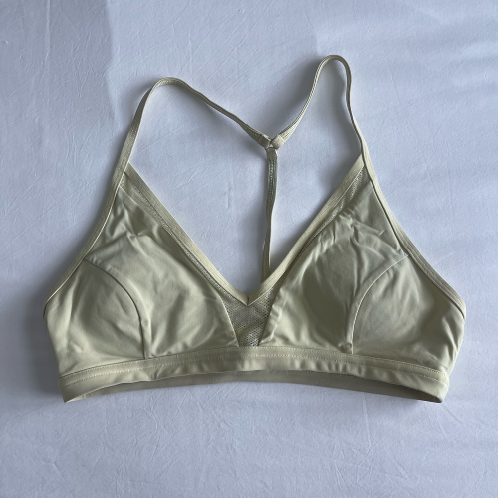 Lululemon sports bra! Light yellow called Sundance.